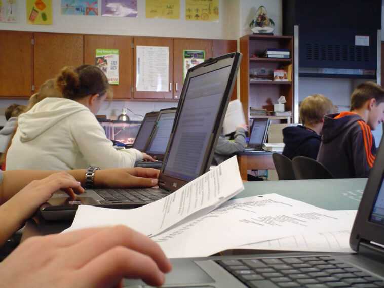 Certains élèves ne comprennent pas le concept de fichiers et de dossiers informatiques 1 Certains élèves Ne Comprennent Pas Le Concept De Fichiers Et