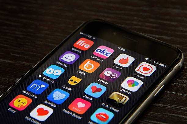 De Tinder à Bumble, le kit d'identité des utilisateurs des applis de rencontres les plus connues 1 De Tinder à Bumble, Le Kit D'identité Des Utilisateurs Des