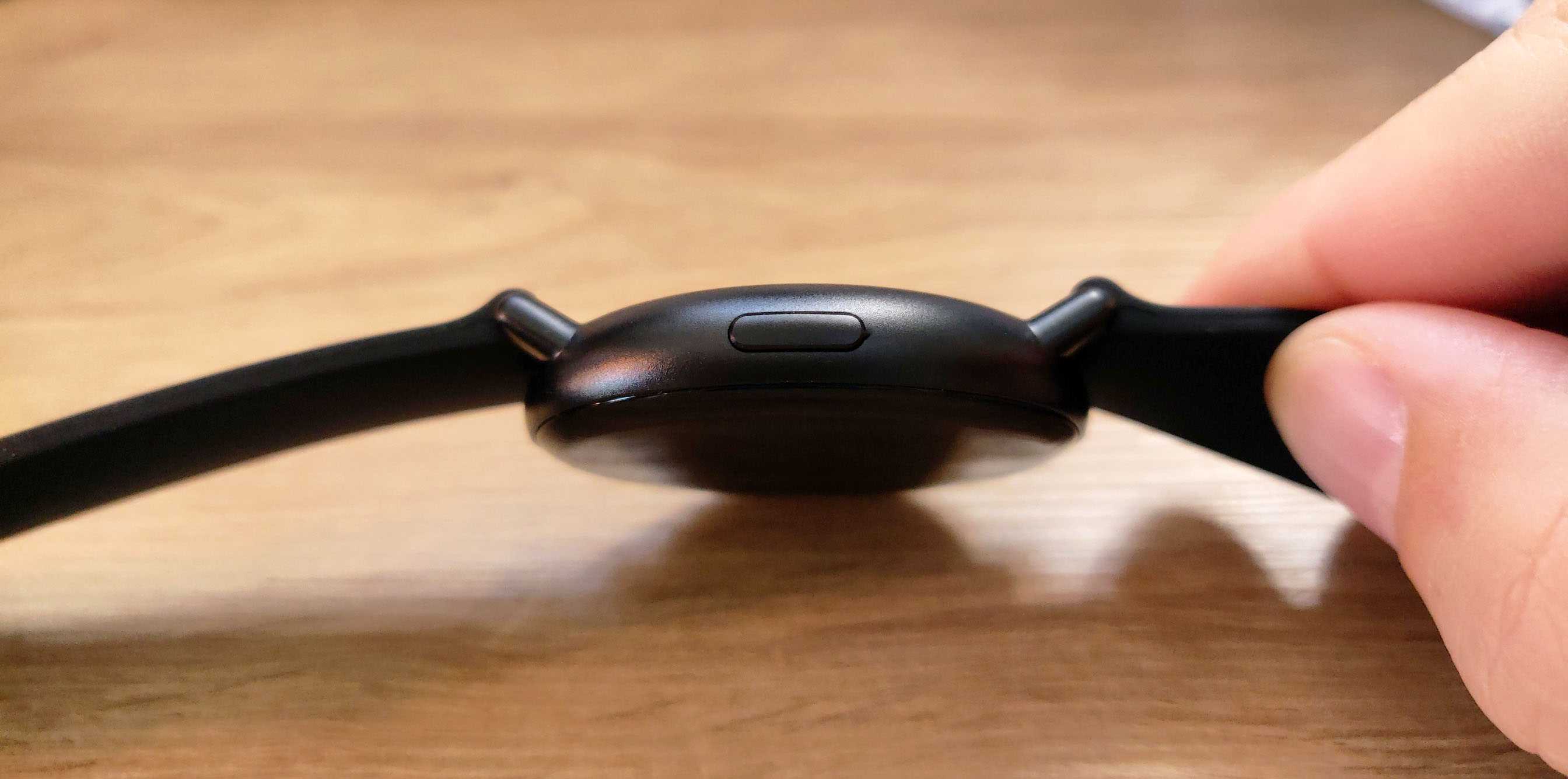 Mibro Lite en TEST: La meilleur Smartwatch (montre connectée) AMOLED sous les 50€ ? 4 Mibro Lite Bouton