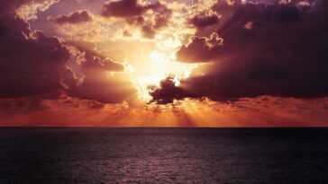 Ralentir Le Changement Climatique En Créant Des Nuages ​​lumineux :