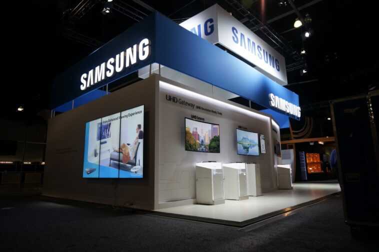 Samsung a créé un écran extensible qui donne un nouveau sens au contenu 3D 1 Samsung A Créé Un écran Extensible Qui Donne Un Nouveau