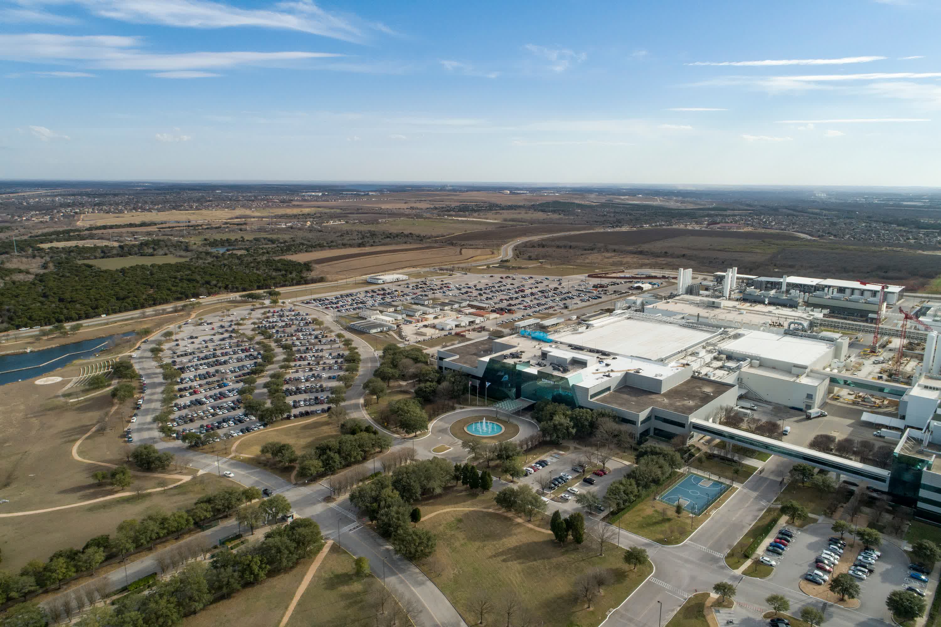 Samsung envisage de construire une usine de fabrication de puces de 17 milliards de dollars au Texas 2 Samsung envisage de construire une usine de fabrication de puces