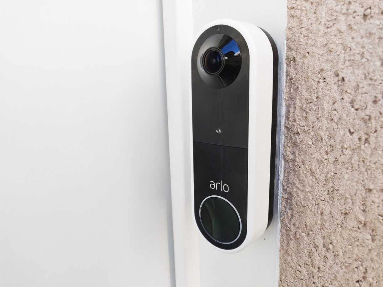 Arlo TEST du kit de sécurité/surveillance (Caméra Ultra 2, Indoor et Sonnette) 42 Arlo Essential Videl Doobell Wire Free Porte Installer