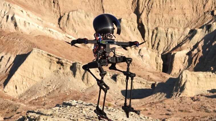 Ce robot peut marcher sur deux jambes, voler et se tenir en équilibre sur des fils 1 Ce Robot Peut Marcher Sur Deux Jambes, Voler Et Se