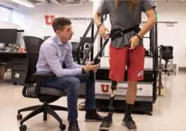 Cet Exosquelette Aide Les Porteurs De Prothèse à Marcher "comme