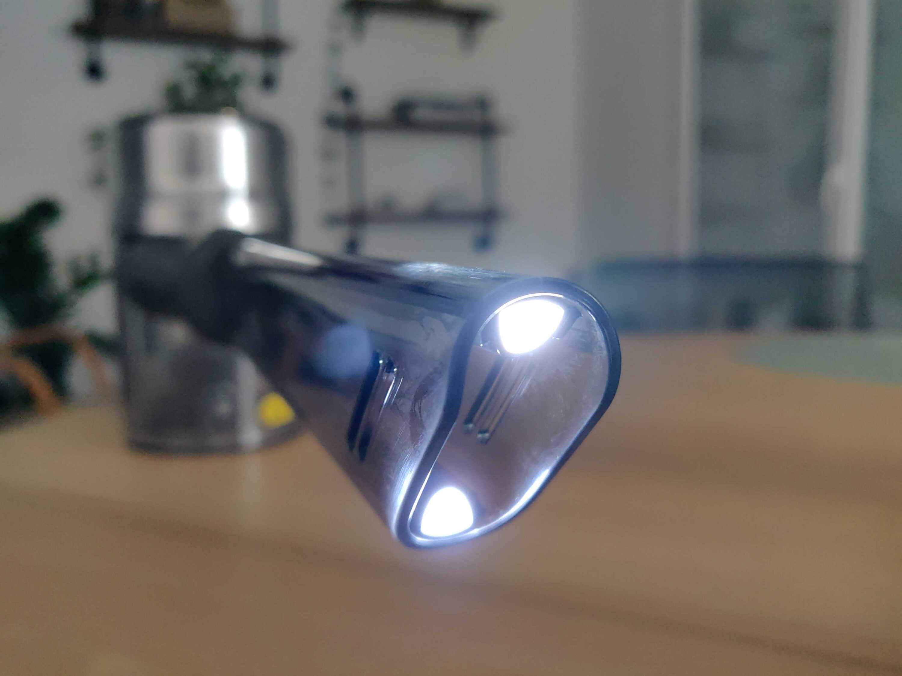 Dreame V12 Pro en Test: Le nouvel aspirateur à main pas cher et parfait ? 16 Dreame V12 Suceur Plat