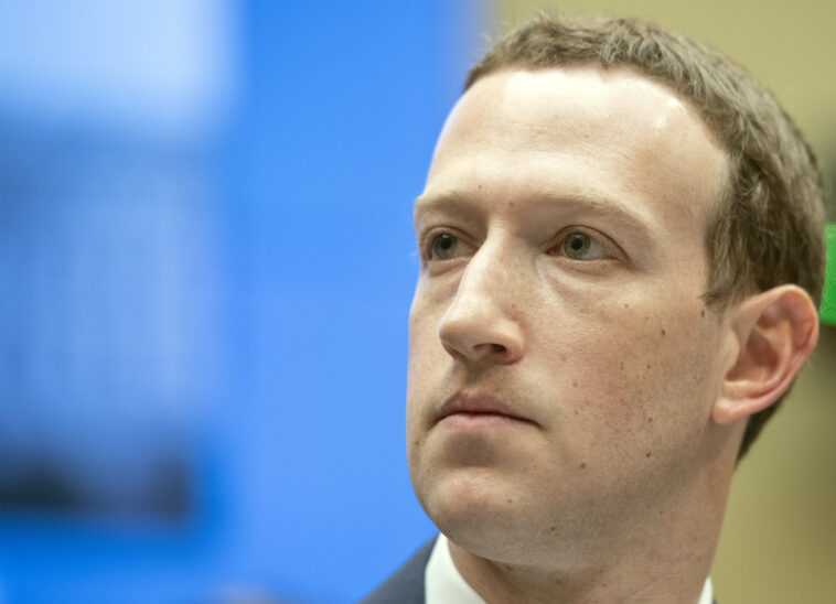 Facebook de retour en ligne après plus de 6 heures, Mark Zuckerberg perd 6 milliards de dollars suite à une panne 1 Facebook De Retour En Ligne Après Plus De 6 Heures,