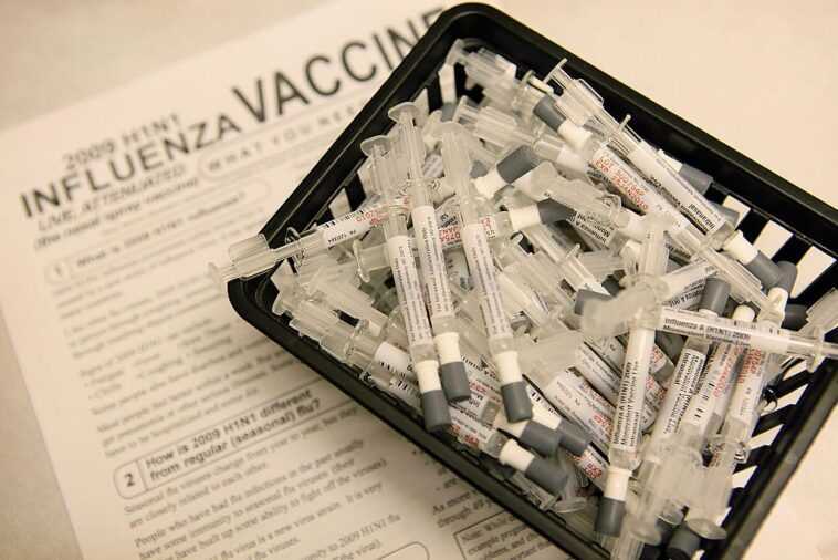 Pourquoi les personnes souffrant de maladies cardiaques devraient se faire vacciner contre la grippe 1 Pourquoi Les Personnes Souffrant De Maladies Cardiaques Devraient Se Faire