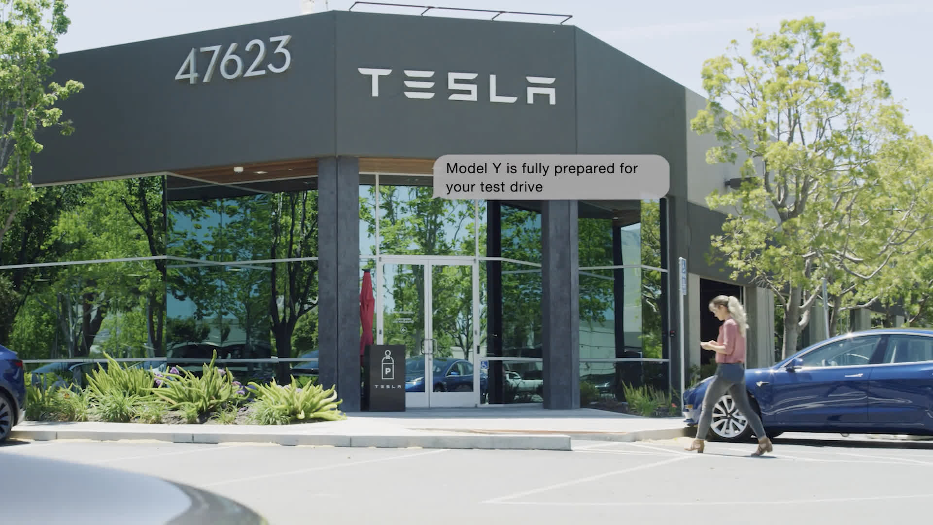 Tesla augmente les prix des modèles de base après un bénéfice record de 1,6 milliard de dollars au troisième trimestre 2 Tesla augmente les prix des modeles de base apres un