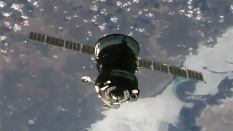 Urgence sur la Station spatiale internationale, poussée hors de position par un vaisseau spatial russe 1 Urgence Sur La Station Spatiale Internationale, Poussée Hors De Position