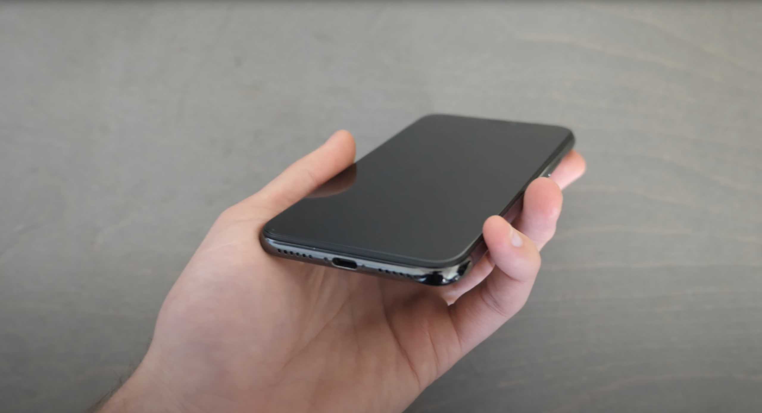 Clôture Des Enchères Pour Un Iphone Usb C Unique En Son