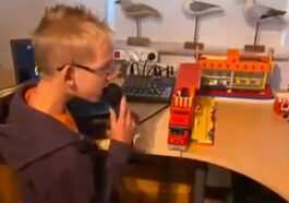 D'où Vient "okay Let's Go", L'audio De L'enfant Jouant Au