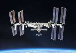 Des Astronautes De L'iss Contraints De Se Réfugier Sur Des