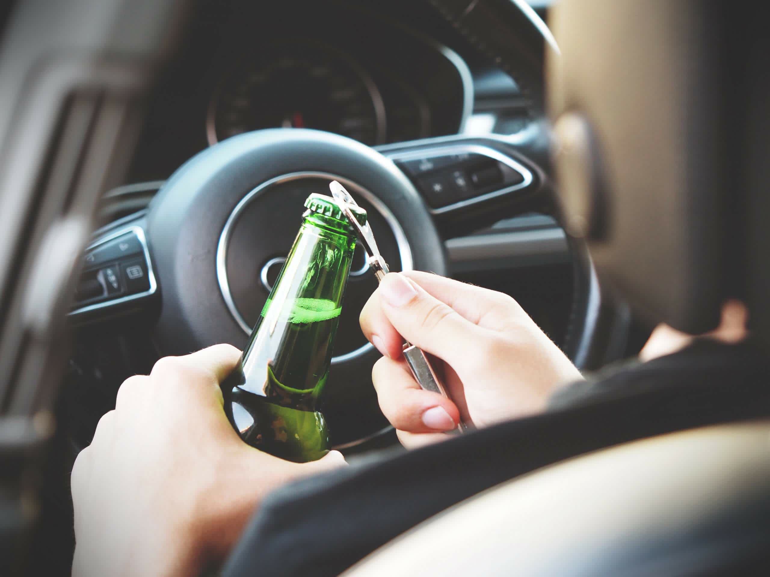Le Congrès exigera des constructeurs automobiles qu'ils mettent en œuvre une technologie anti-alcool au volant dans les véhicules 2 Le Congres exigera des constructeurs automobiles quils mettent en oeuvre