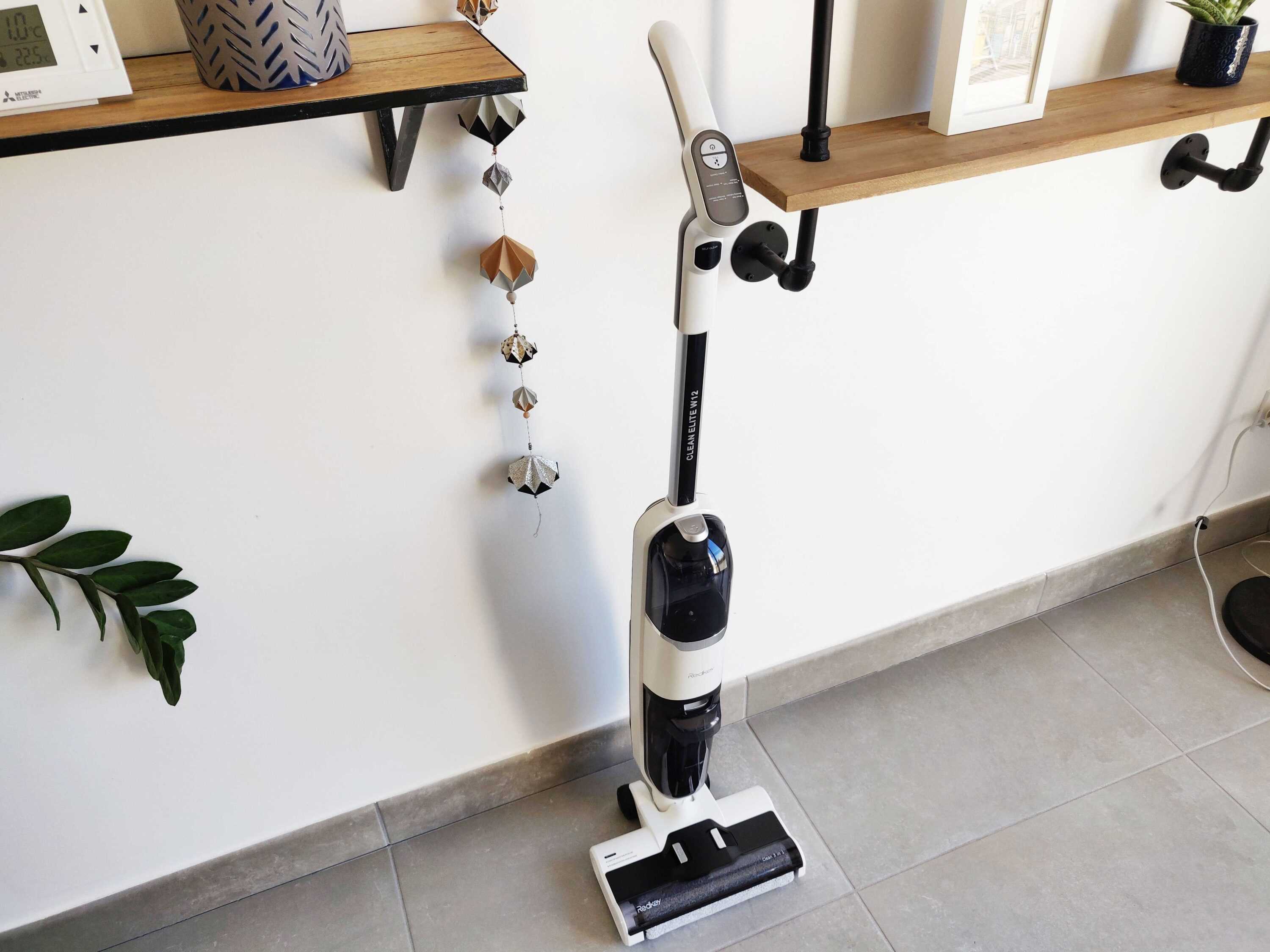 Redkey W12 en TEST: L'aspirateur balai serpillière 3 en 1 7 Redkey W12