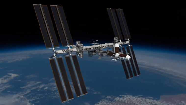 Un missile russe ASAT a détruit un satellite créant un champ de débris sur la trajectoire orbitale de l'ISS 1 Un Missile Russe Asat A Détruit Un Satellite Créant Un