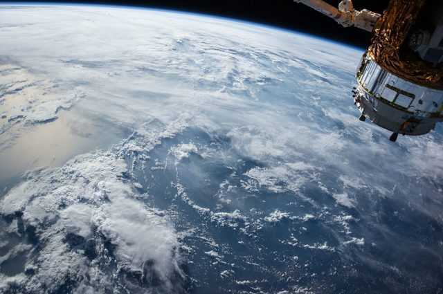Un nouveau moteur électrique a été testé pour propulser un satellite dans l'espace 1 Un Nouveau Moteur électrique A été Testé Pour Propulser Un