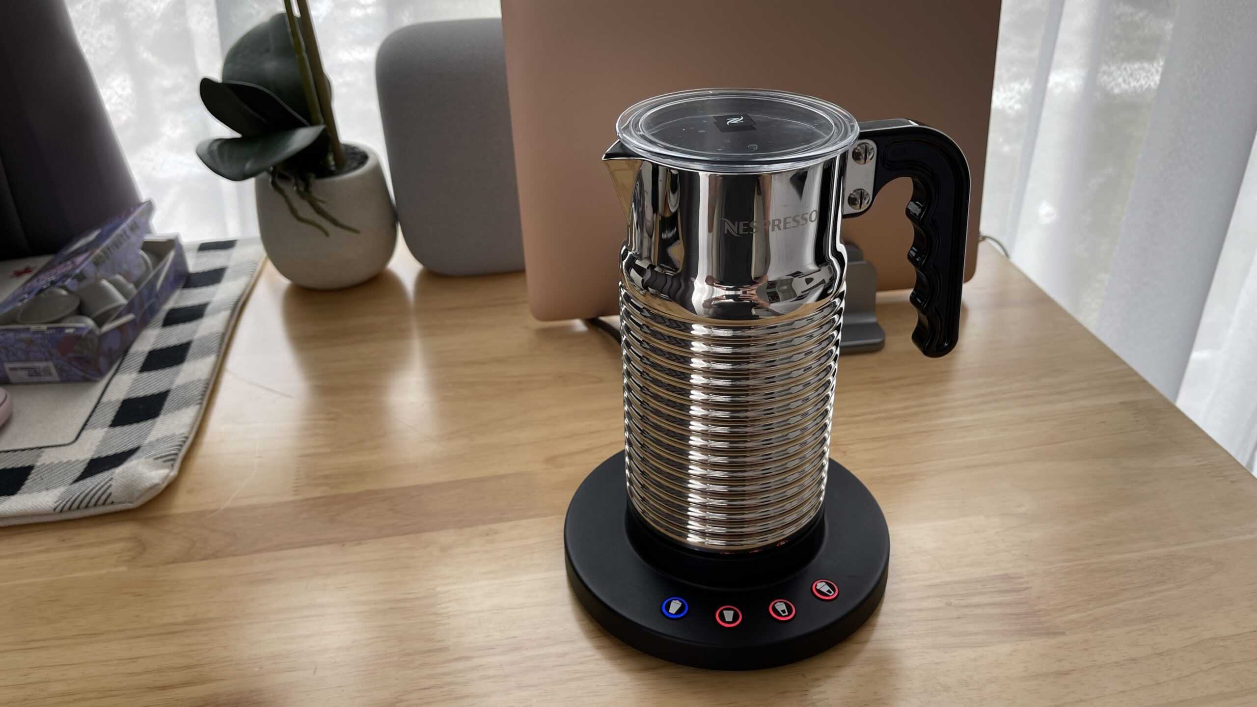 Nespresso Aeroccino 4 Dans Le Test : Plus De Mousse