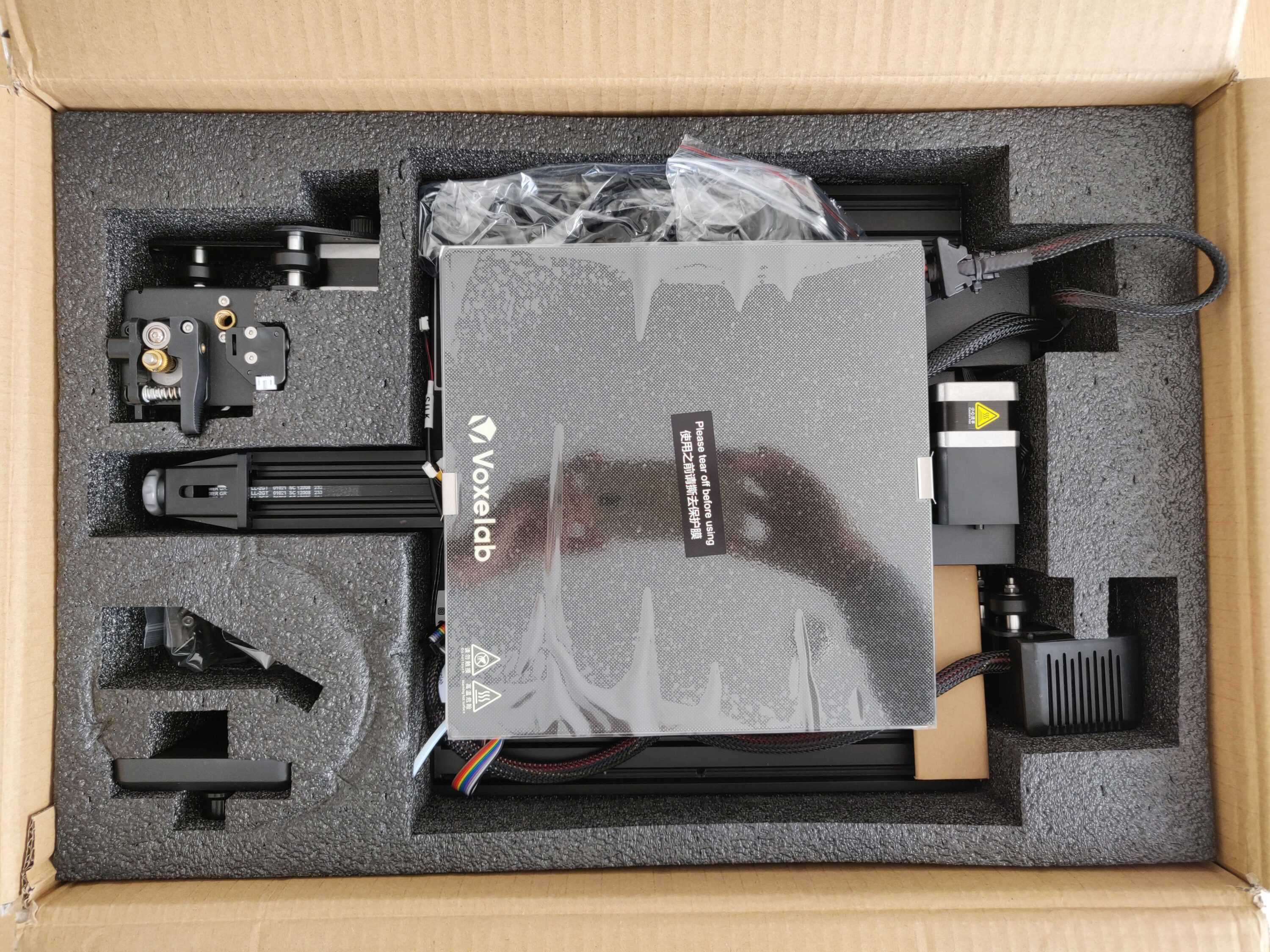 Voxelab Aquila X2: Que vaut cette imprimante 3D pas chère ? (sous 200€) 5 Voxelab Aquila Carton Ouvert Etage 1 Piece