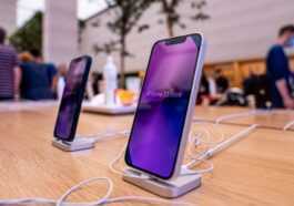 L'homme qui a escroqué Apple d'un million de dollars d'iPhones écope d'une peine de 26 mois 27 L'homme Qui A Escroqué Apple D'un Million De Dollars D'iphones