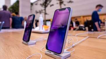 L'homme Qui A Escroqué Apple D'un Million De Dollars D'iphones