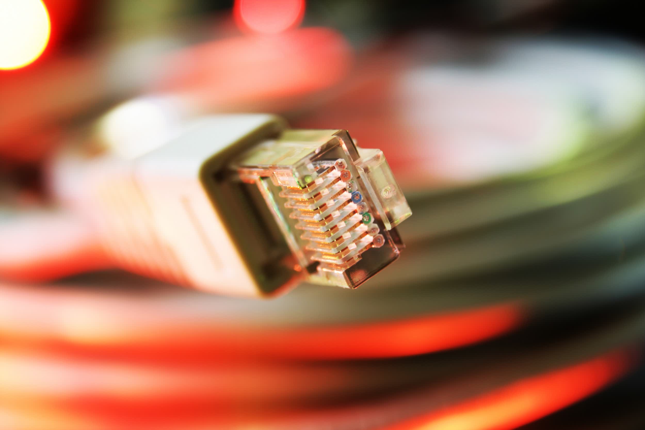 Comcast atteint des vitesses au nord de 4 Gbps avec le dernier test de modem 10G 2 Comcast atteint des vitesses au nord de 4 Gbps avec