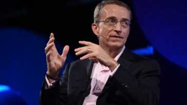Le Patron D'intel, Pat Gelsinger, Déclare Qu'amd "est Dans Le