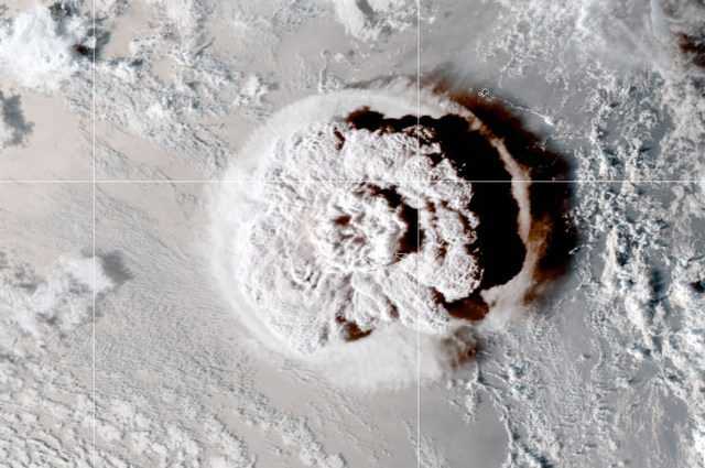 L'explosion du volcan Tonga a été si puissante qu'elle a fait "onduler" l'espace 1 L'explosion Du Volcan Tonga A été Si Puissante Qu'elle A