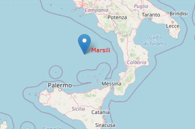 Marsili n'est pas le volcan des Tonga, l'expert : "Explosion improbable en mer Tyrrhénienne" 1 Marsili N'est Pas Le Volcan Des Tonga, L'expert : "explosion