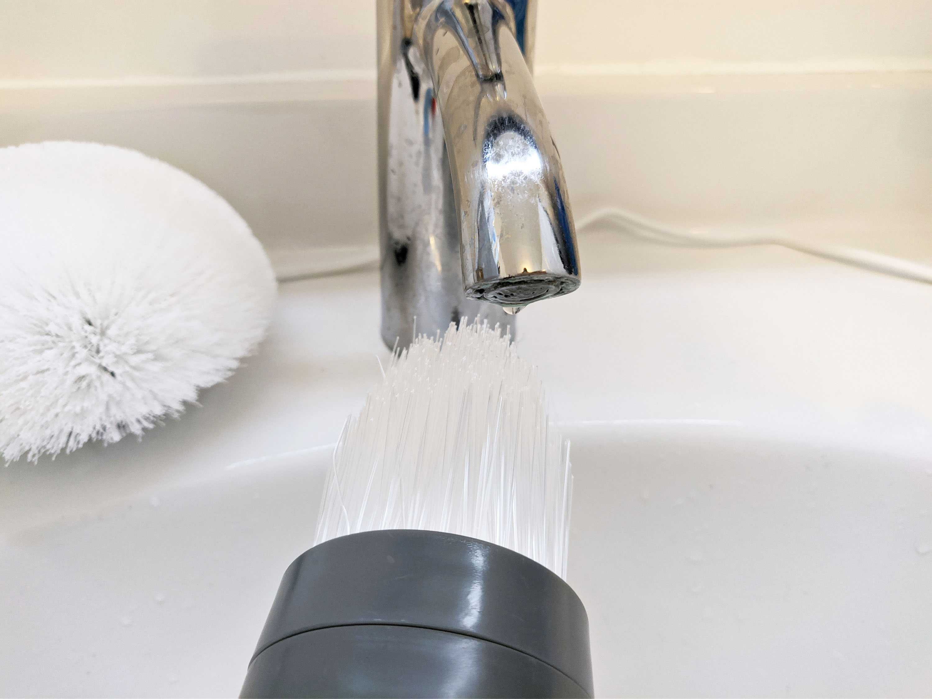 Tilswall QXJ-M1: TEST de la brosse de nettoyage électrique sans fil 28 Tilswall Qxj M1 Brosse Nettoyage Electrique Sans Fil Robinet Avant Brosse