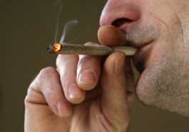 Fumer Des Joints Est Mauvais Pour Les Poumons, Mais D'une