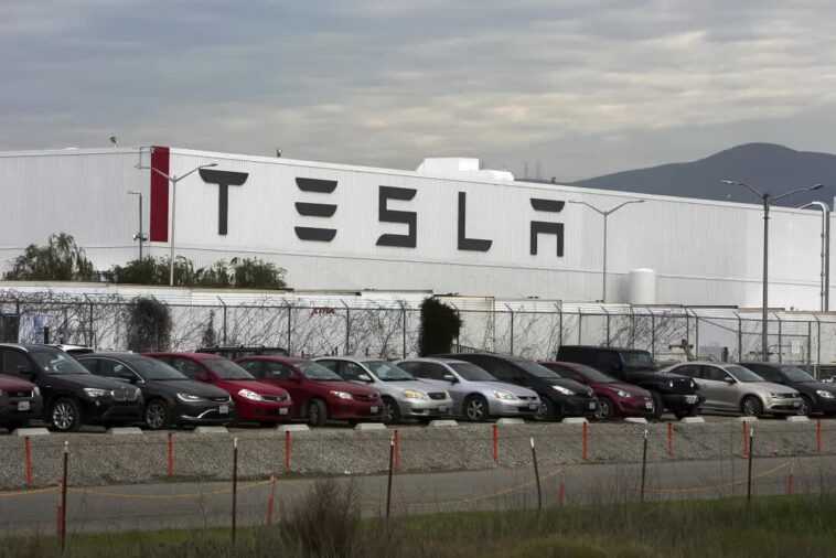 Tesla poursuivi par la Californie pour racisme et harcèlement présumés à l'usine de Fremont 1 Tesla Poursuivi Par La Californie Pour Racisme Et Harcèlement Présumés