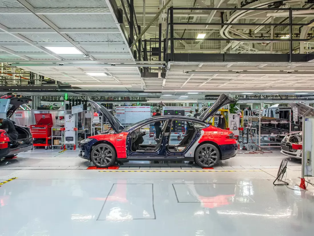 Tesla poursuivi par la Californie pour racisme et harcèlement présumés à l'usine de Fremont 2 Tesla poursuivi par la Californie pour racisme et harcelement presumes.webp
