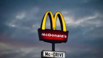 Mcdonald's Est Poursuivi Pour 900 Millions De Dollars Par Une