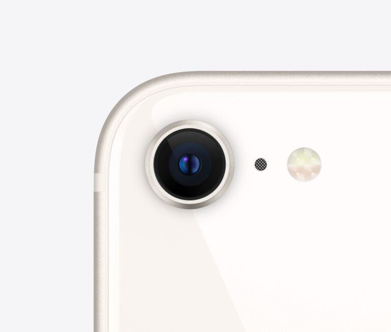 iPhone SE (2022) vs iPhone 12/13 Mini : les petits en comparaison 3 L'iPhone SE (2022) bénéficie des fonctionnalités d'IA du nouveau processeur. (Photo : Pomme)
