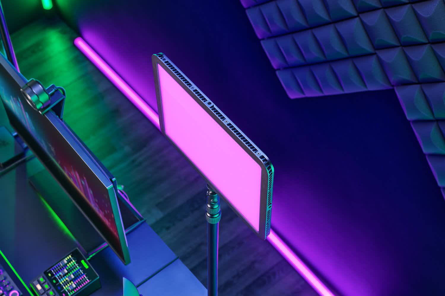 Les nouveaux accessoires de streaming Razer incluent une lampe de studio de 2 800 lumens 3 1647003310 751 Les nouveaux accessoires de streaming Razer incluent une lampe de