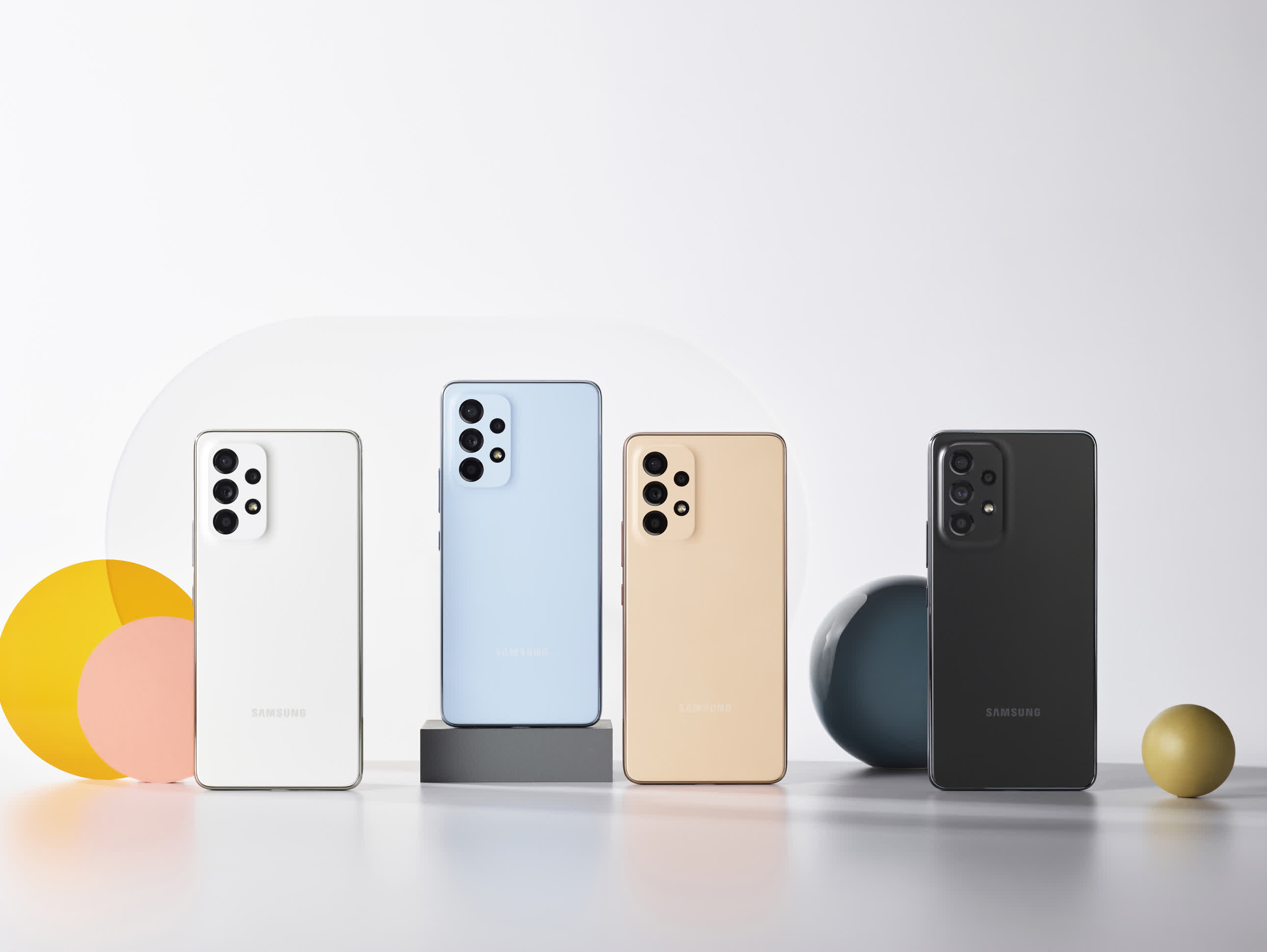 1647635589 747 Samsung rafraichit la serie Galaxy A avec trois nouveaux telephones