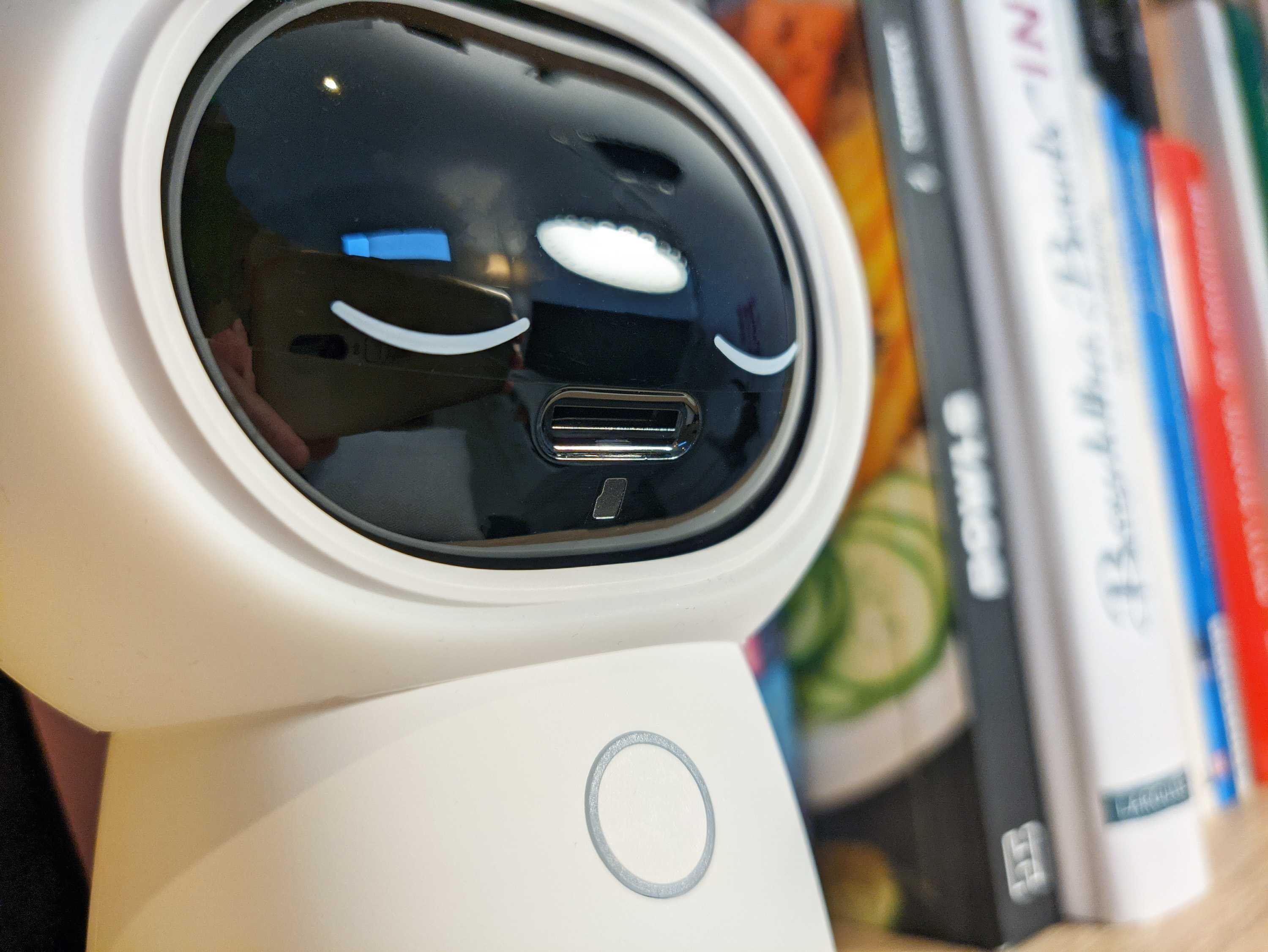 Aqara Camera Hub G3 en TEST: La caméra de sécurité aux très nombreuses fonctionnalités 11 Aqara Camera Hub G3 Slot Micro Sd