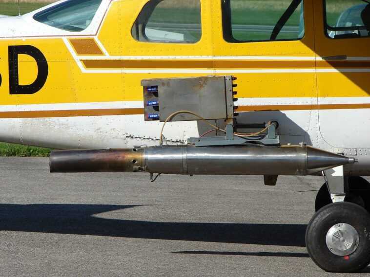 Dans le ciel des États-Unis, des avions dispersent de l'iodure d'argent pour qu'il neige davantage 1 Dans Le Ciel Des États Unis, Des Avions Dispersent De L'iodure