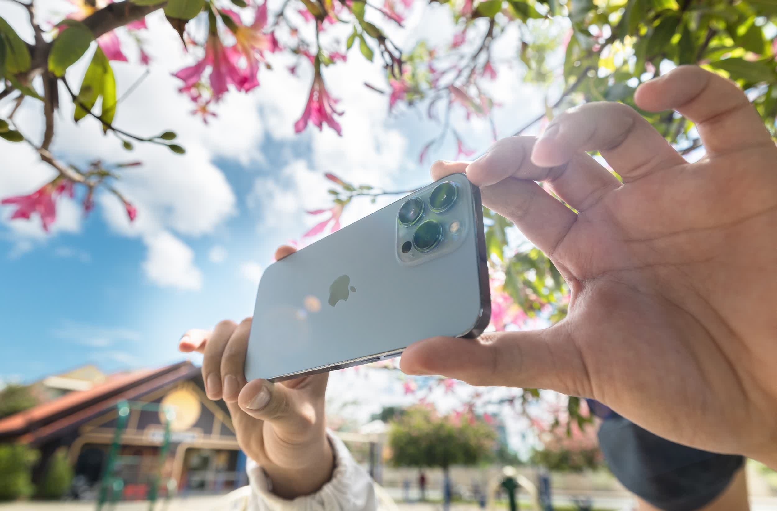 Les modèles phares de l'iPhone 14 pourraient avoir une bosse de caméra plus grande pour accueillir le nouveau capteur 48MP 2 Les modeles phares de liPhone 14 pourraient avoir une bosse