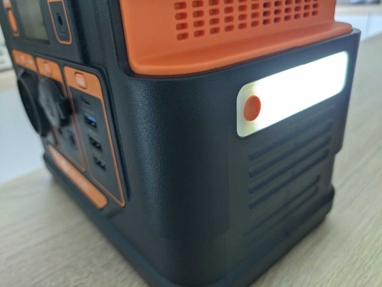 NOVOO Omni: TEST de cette batterie externe/onduleur de 80000mAh, parfait pour le camping ? 18 Novoo Omni Batterie Centrale Electrique Led Lumiere Alume