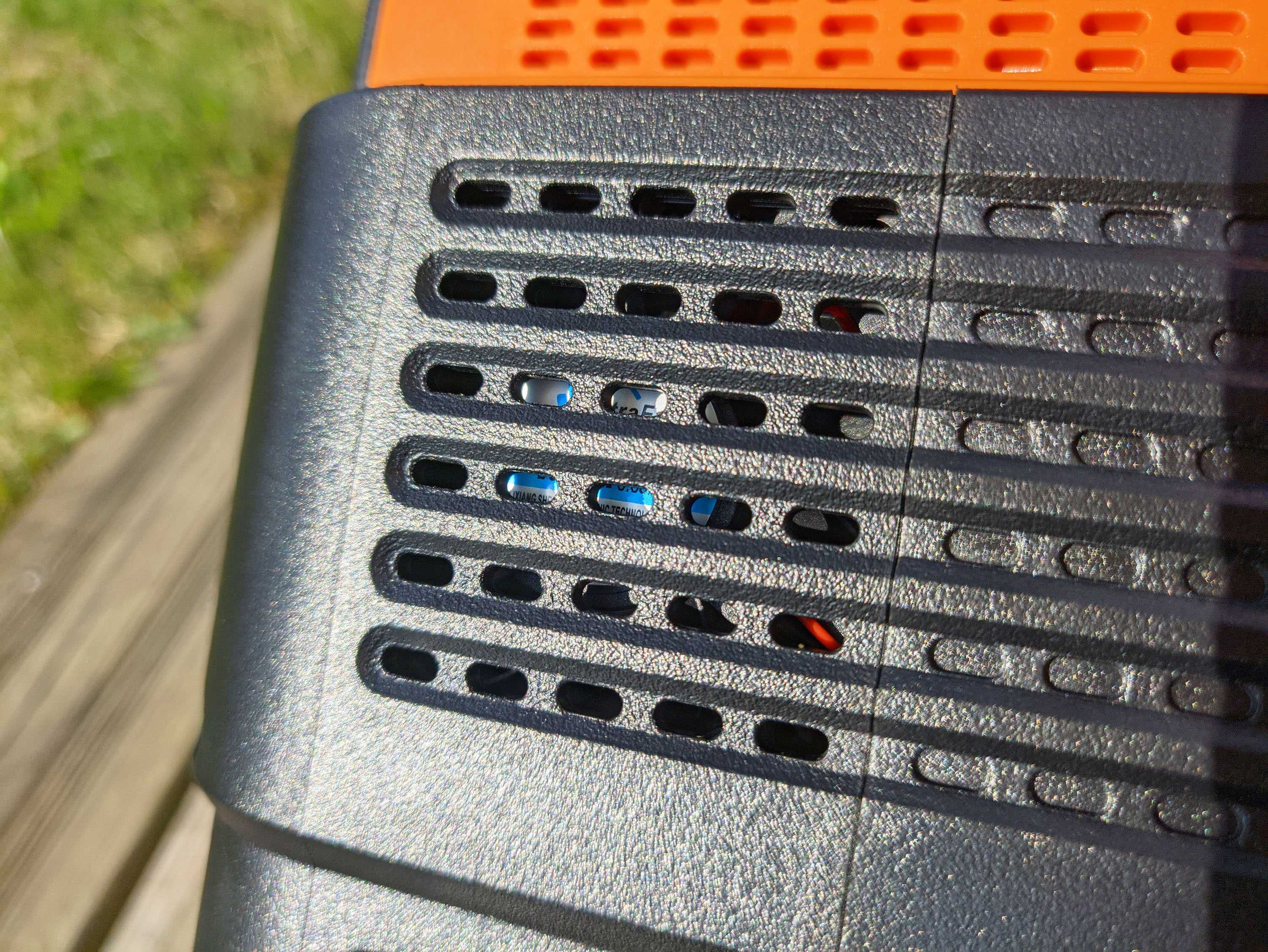 NOVOO Omni: TEST de cette batterie externe/onduleur de 80000mAh, parfait pour le camping ? 20 Novoo Omni Batterie Centrale Electrique Ventilateur Dissipateur
