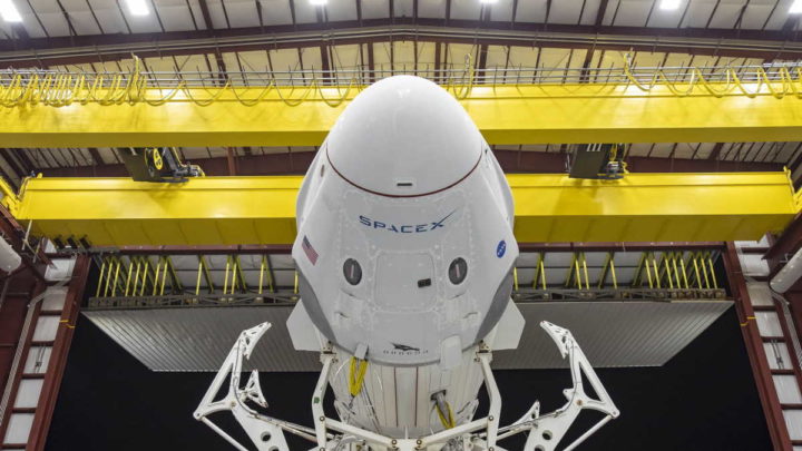 Nommé par Trump, le nouveau directeur de la NASA entre en désaccord avec l'agence spatiale 4 SpaceX arretera de construire de nouveaux Crew Dragons a utiliser
