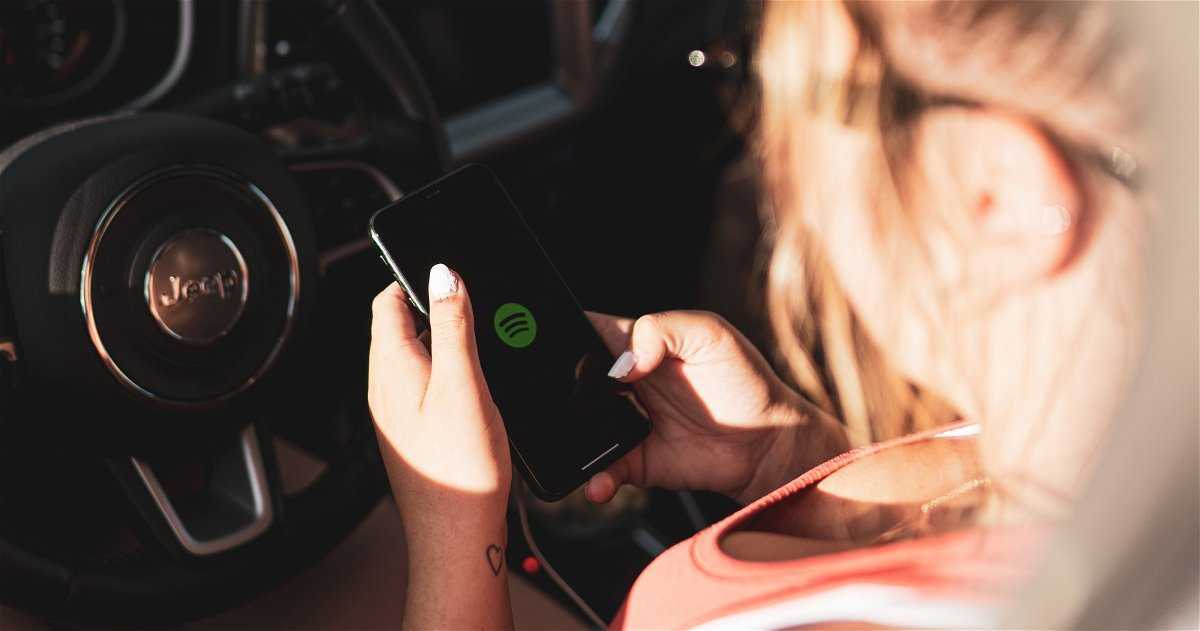 Utiliser Spotify dans la voiture sera beaucoup plus facile grâce à