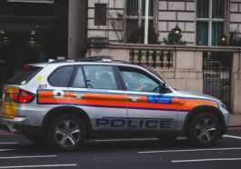 La Police Britannique Accuse Deux Adolescents De Plusieurs Chefs D'accusation