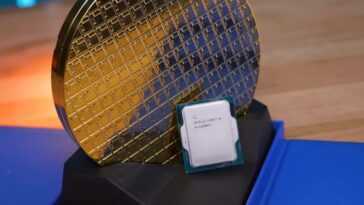 L'overclocker Porte Le Processeur Intel Core I9 12900ks à 7,45 Ghz