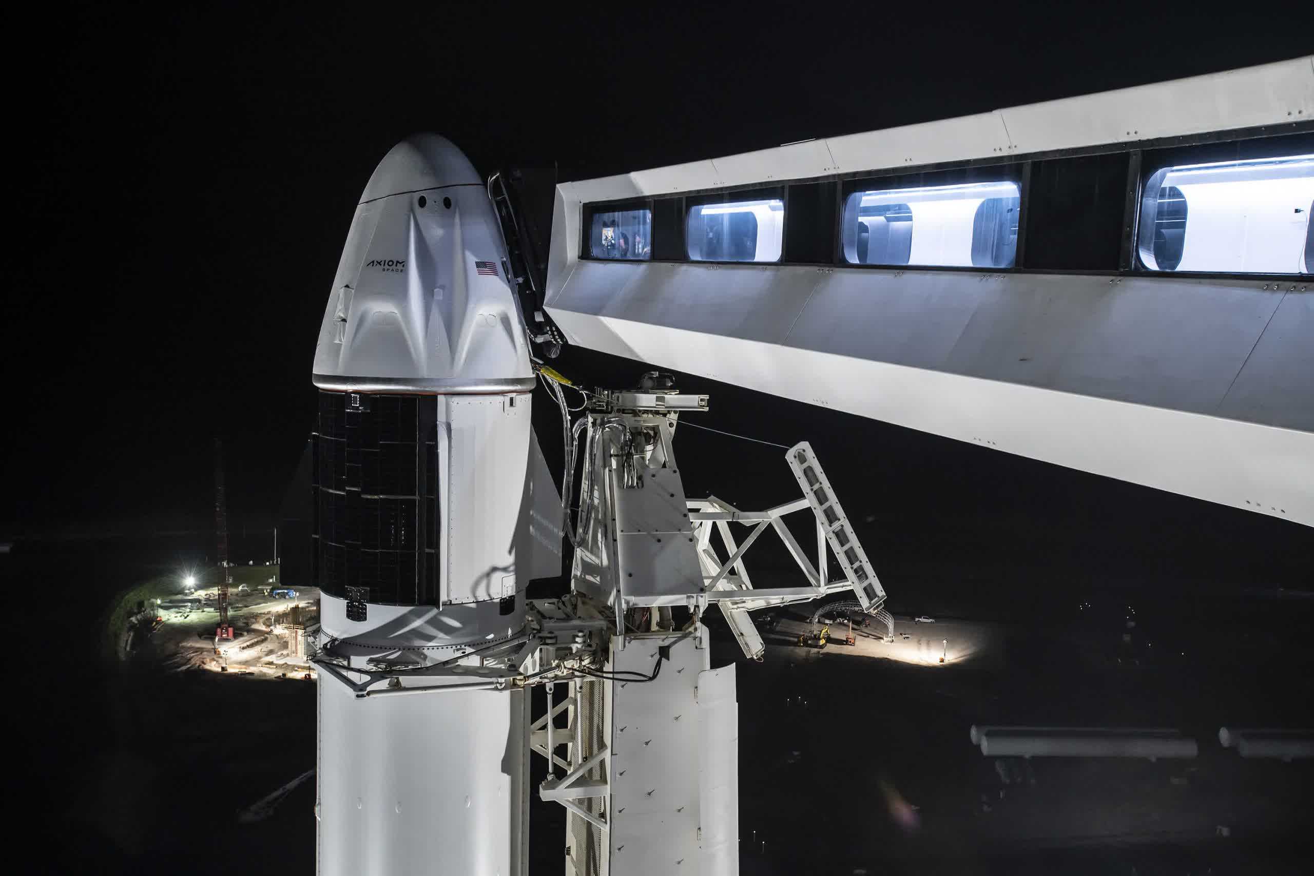 Spacex Et Axiom Space Lancent La Première Mission D'équipage Entièrement