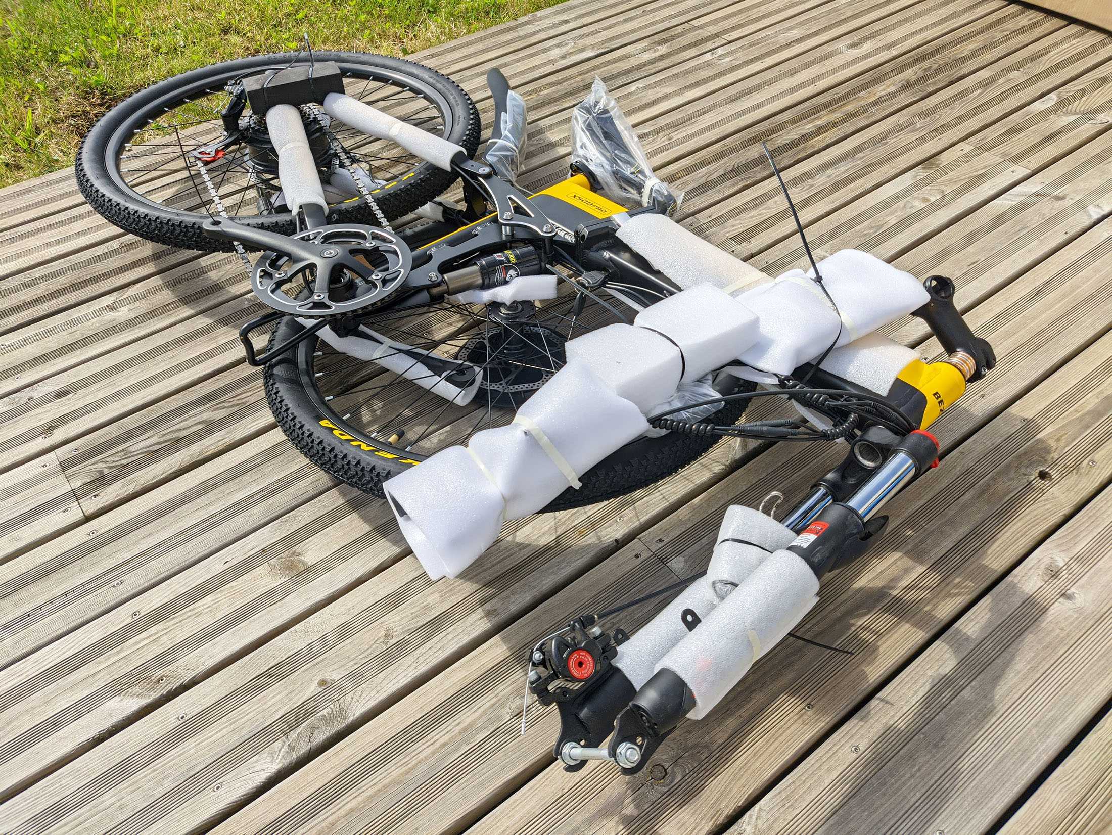 Bezior X500 Pro en TEST: Que vaut ce VTT électrique pliable à 500W (en réduction actuellement) 5 Bezior X500 Pro Test Test Vtt Velo Electrique Gogobest (3)