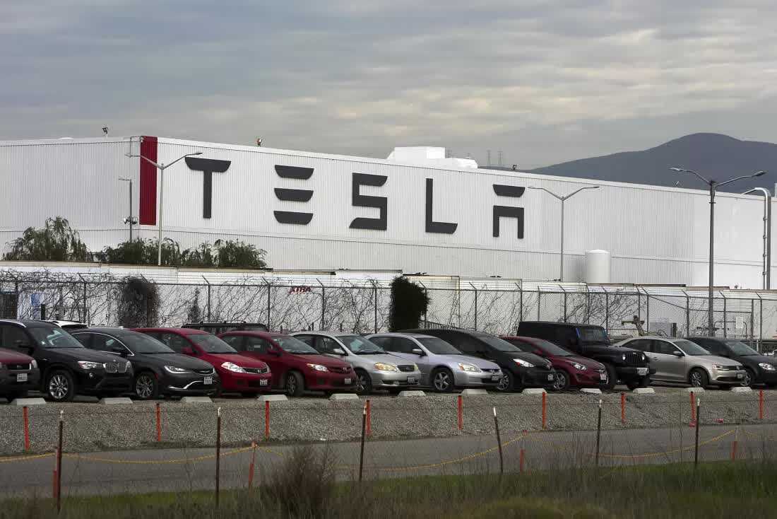 Elon Musk Dit Que Le Robotaxis Tesla Sera Produit En