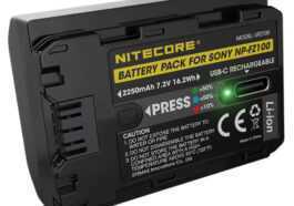 La Dernière Batterie De Nitecore Dispose D'un Port De Charge